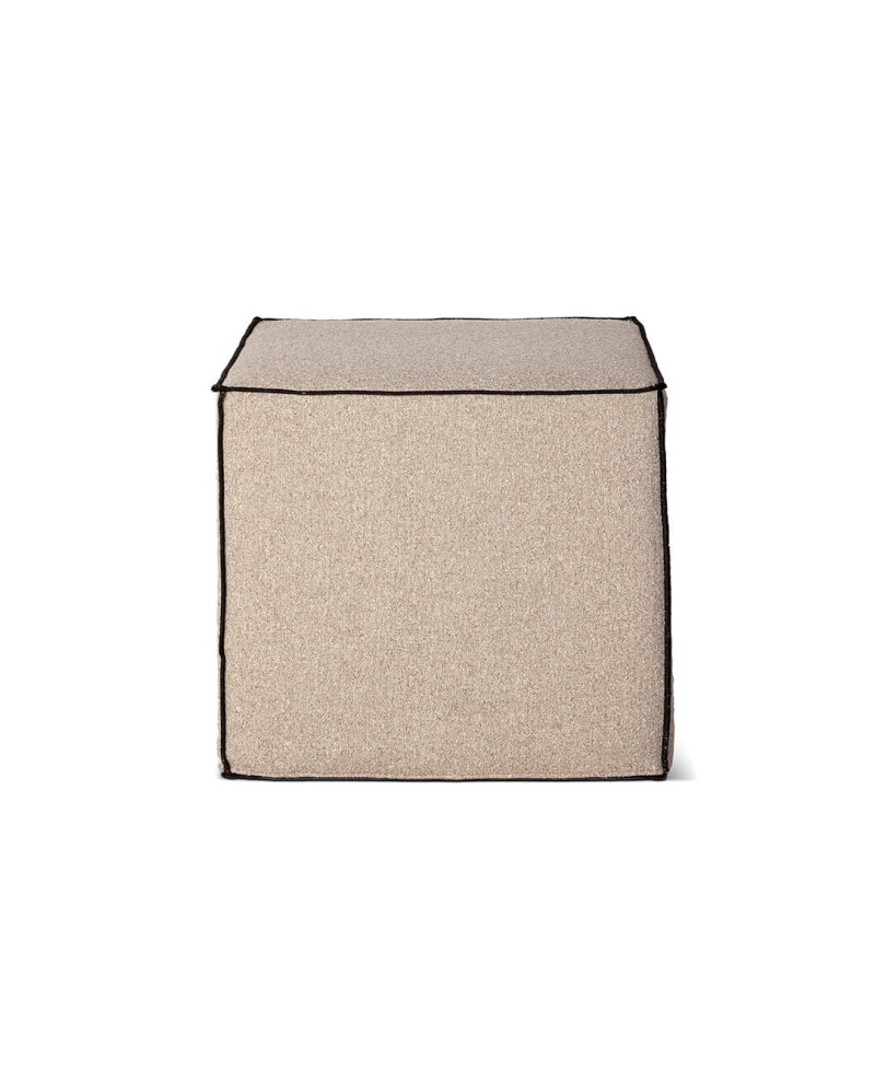 Outdoor pouf in 100% recycled Rolefin 50 x 50cm