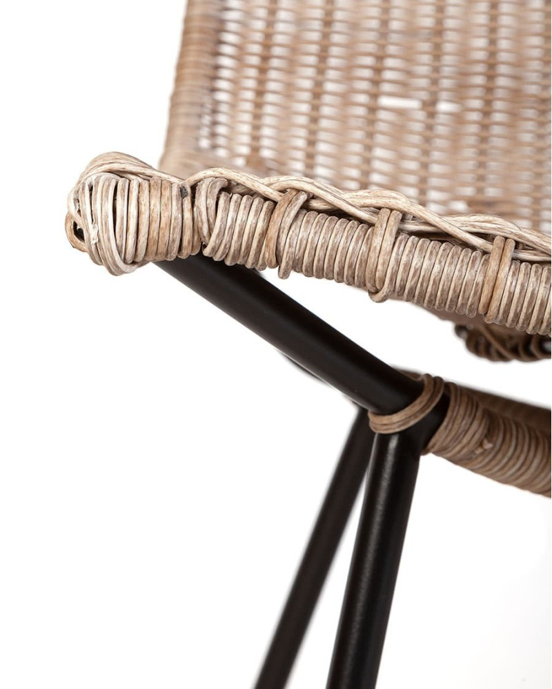 CAMP Outdoor chair made of synthetic rope and iron