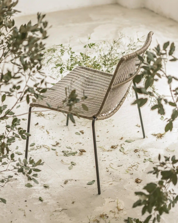 CAMP outdoor lounge chair...