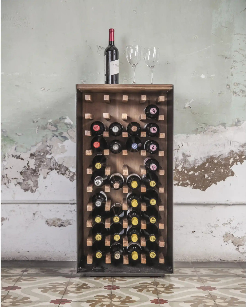 Botellero WINE de madera de teca reciclada y hierro 47 x 37 x 95 cm. Almacenaje hasta 36 botellas