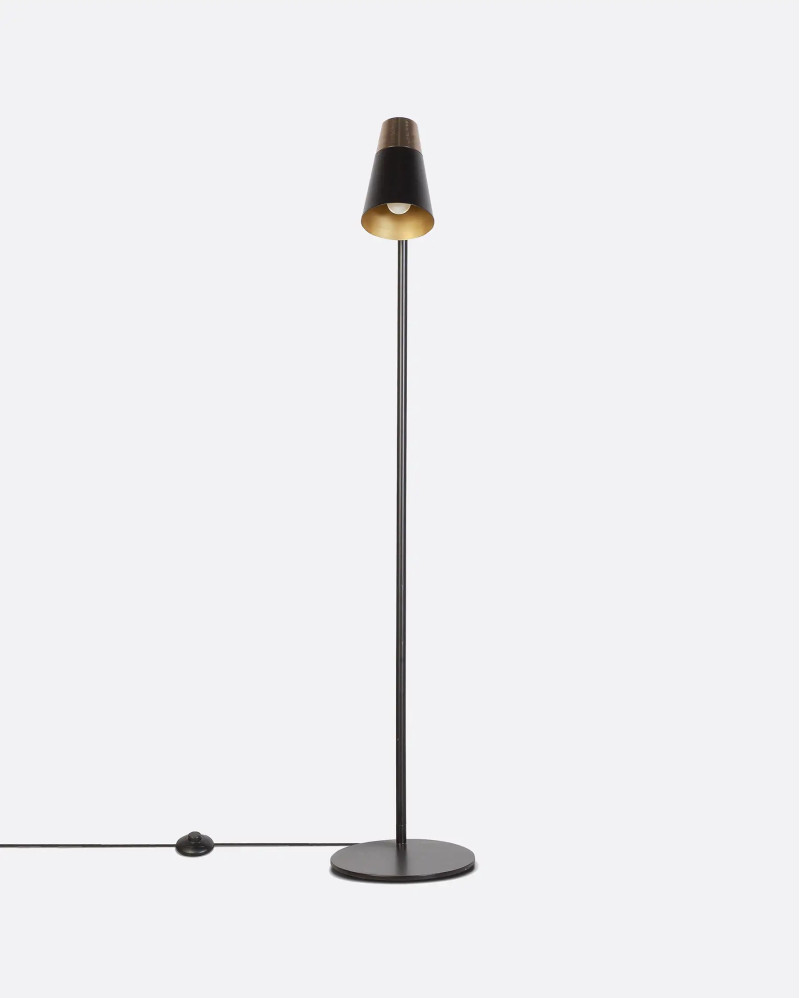 ALICE floor lamp in painted iron 35 x 35 x 155 cm