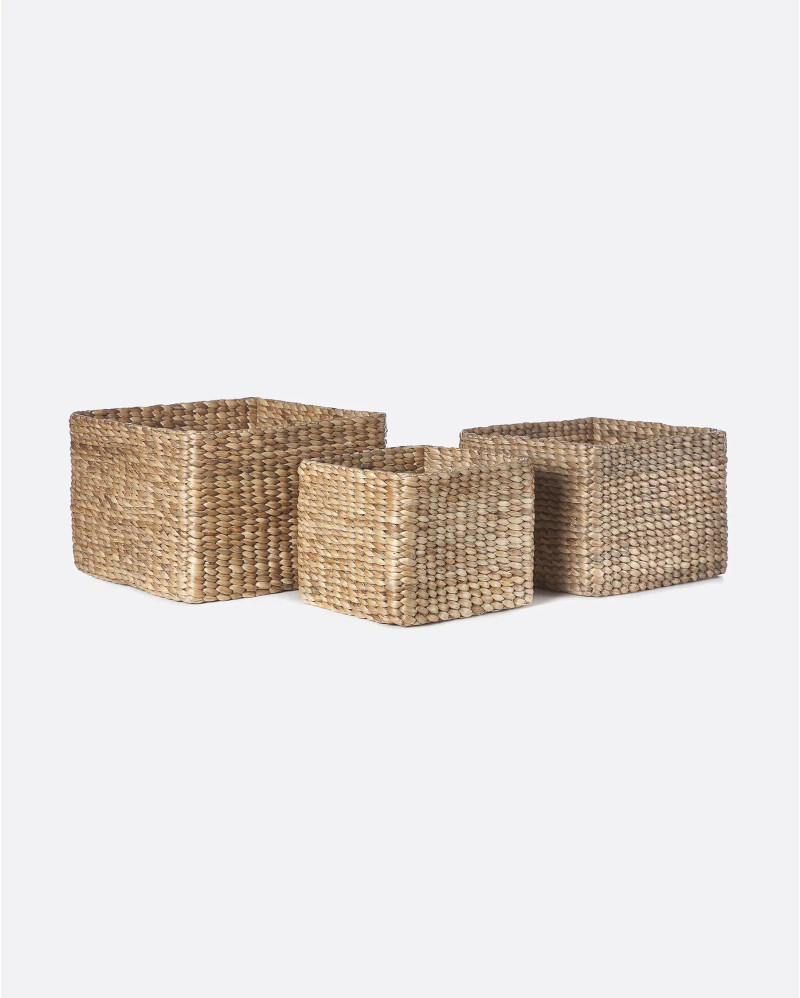 SQUARE basket made of water hyacinth in natural colour. Set of 3 units