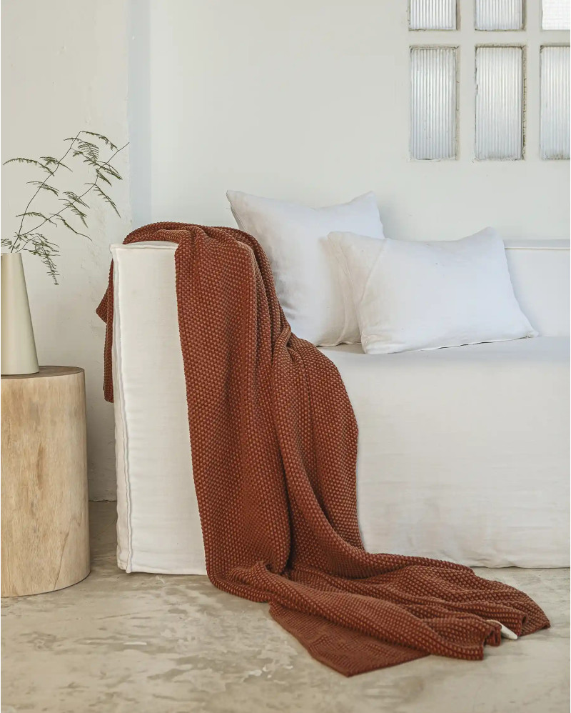 Plaid KARIKAL in organic cotton 170 x 130 cm in terracotta colour