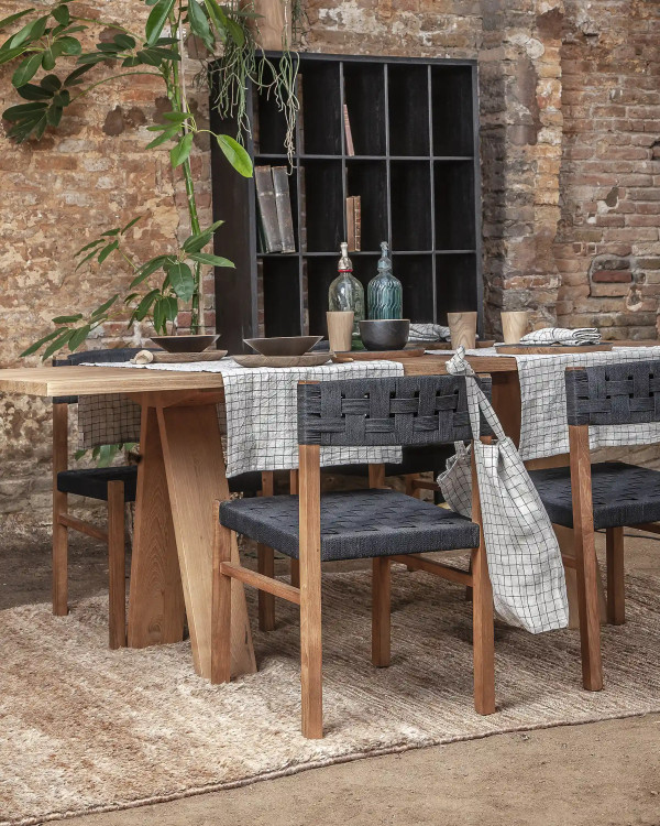 BATU dining table in...