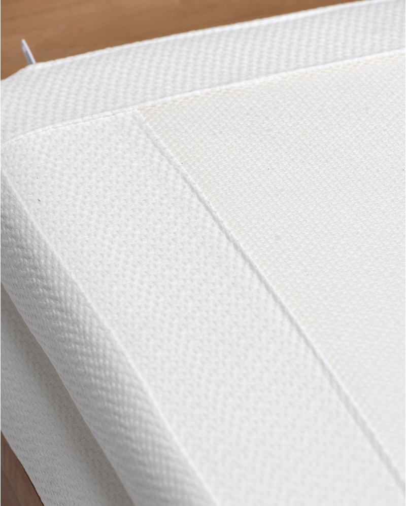 Tumbona de exterior GENESIS de madera de teca 201 x 139 x 27 cm con colchón blanco