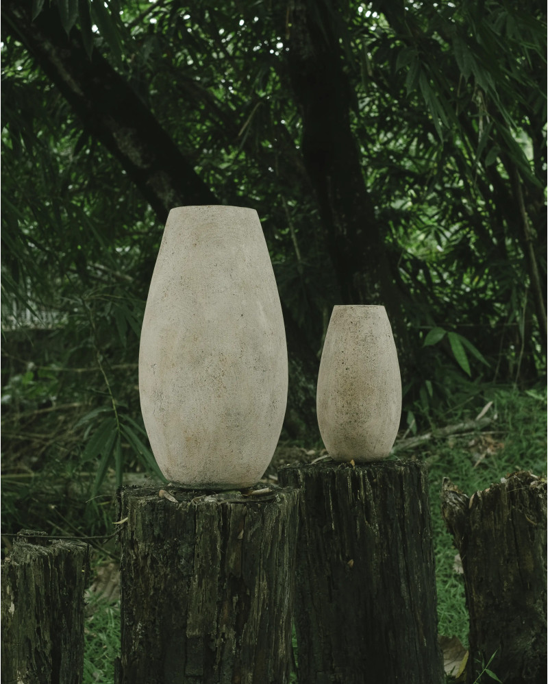 Jarrón decorativo WIN en arcilla de 24 x 24 x 39 cm