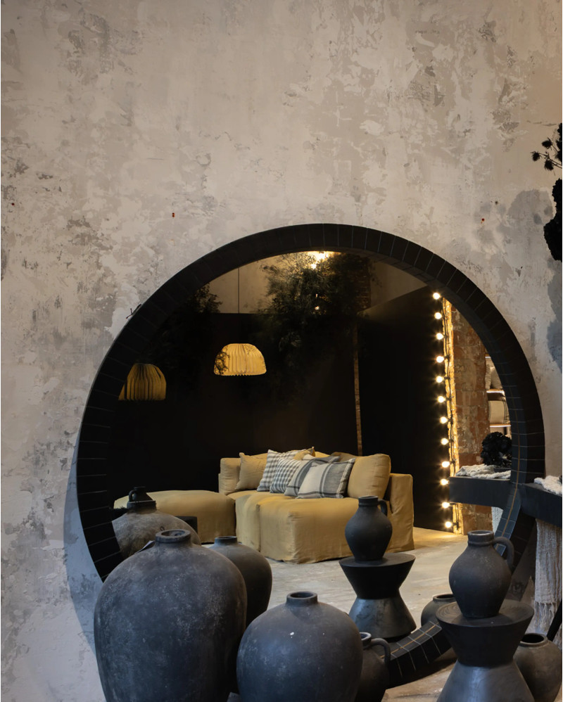 KOBE mirror in recycled teak wood Ø 180 x 9 cm height in black colour