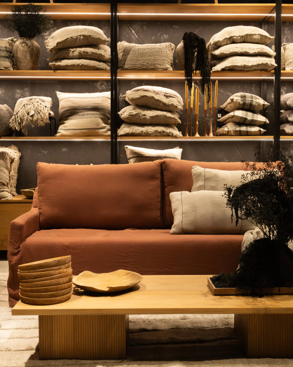 BEETHOVEN LINEAL 3-seater...