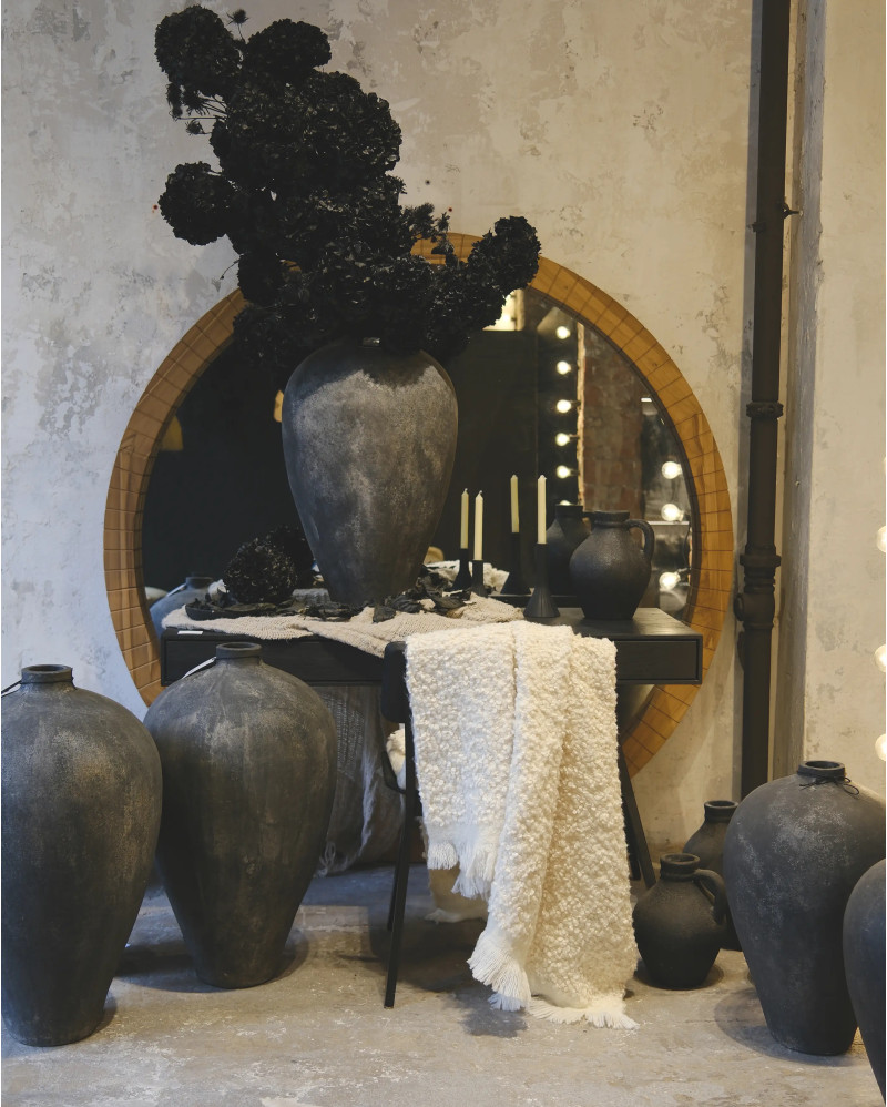 DHANA throw 170 x 130 cm white color