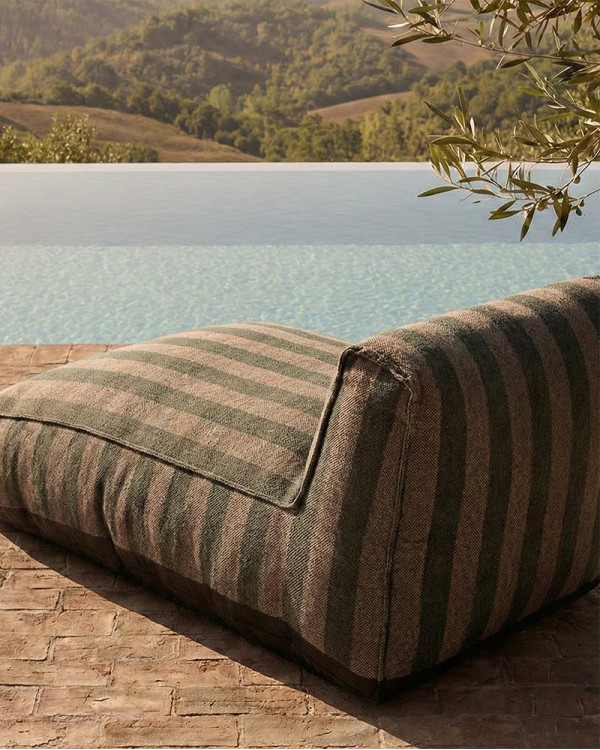 CACCINI outdoor chaise...