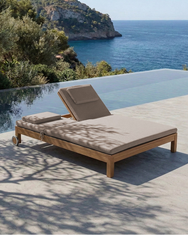 GENESIS outdoor sunbed in...