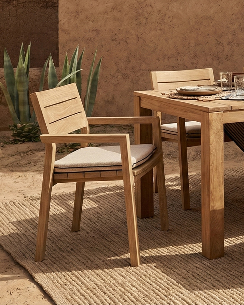 Outdoor cushion GENESIS 40 x 48 x 5 cm in natural colour
